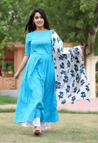 Women Rayon Flared Printed Palazzos Dupatta Set