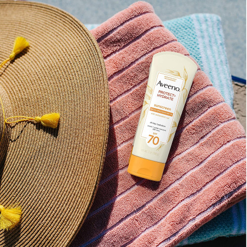 Aveeno Protect + Hydrate Moisturizing Daily Sunscreen Lotion with Broad Spectrum SPF 70 & Antioxidant Oat, Oil-Free, Lightweight, Sweat- & Water-Resistant Sun Protection, SPF 70, 7 oz