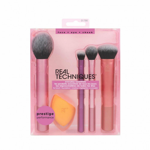 Real Techniques Foundation Brush