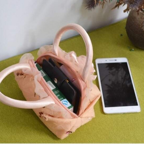 Roses Embellish Pleated Hand Bag